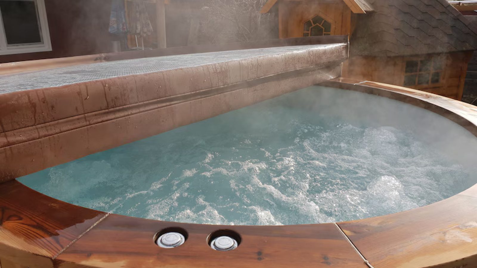 Ferienhaus Wiking Whirlpool am Heeder See in Heede