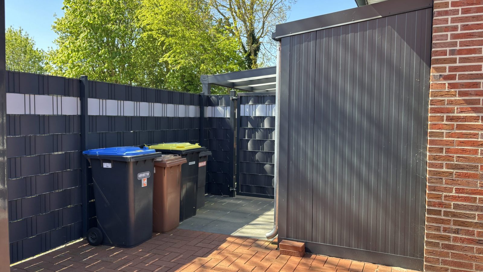 ferienwohnung-delphin-heeder-see-außenansicht