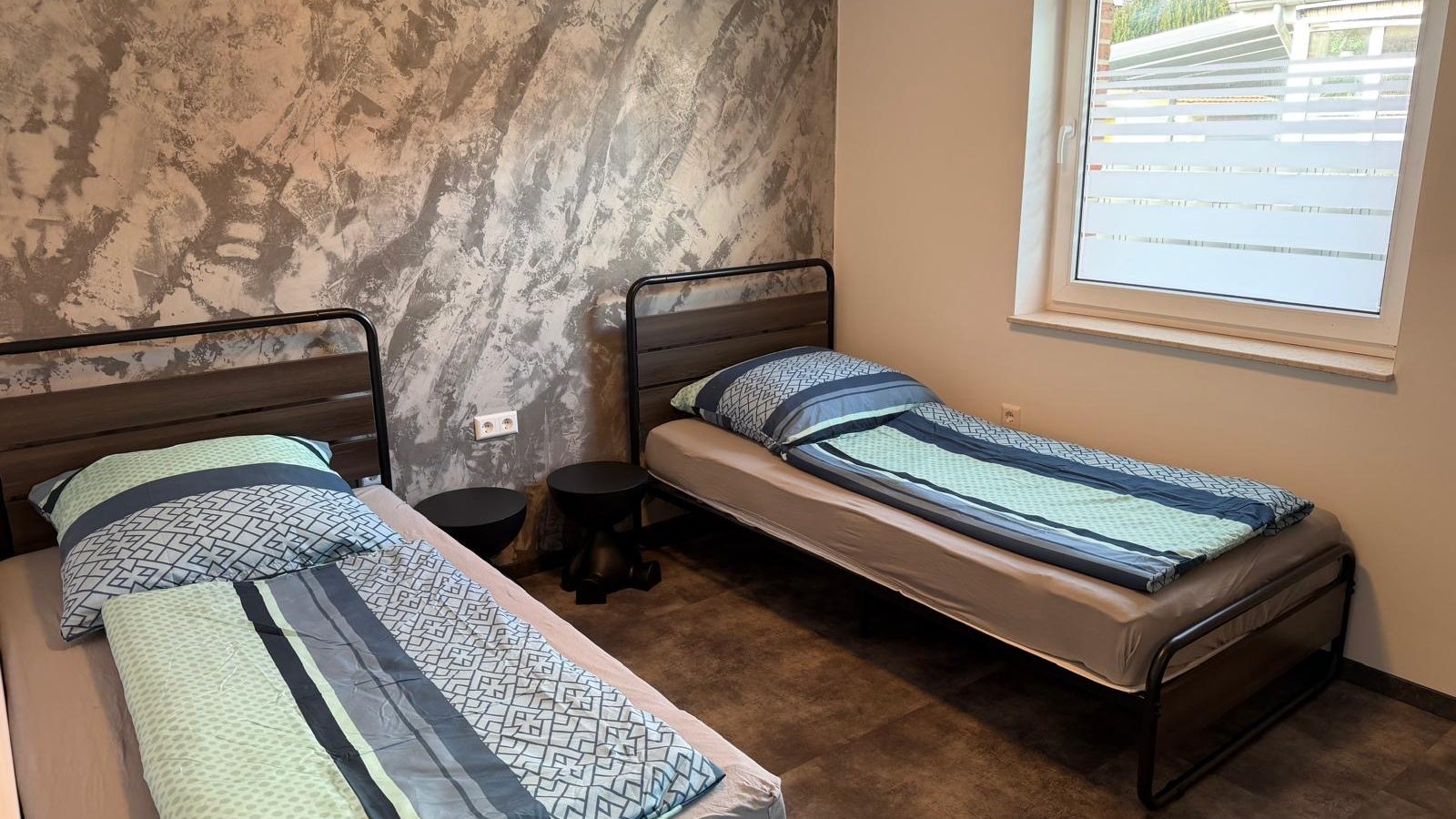 schlafzimmer-2-delphin-heeder-see